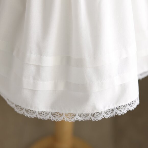 White Smocked Dress 9 Months Hand Embroidery Flower Girl Spring Portrait RARE - Picture 8 of 8